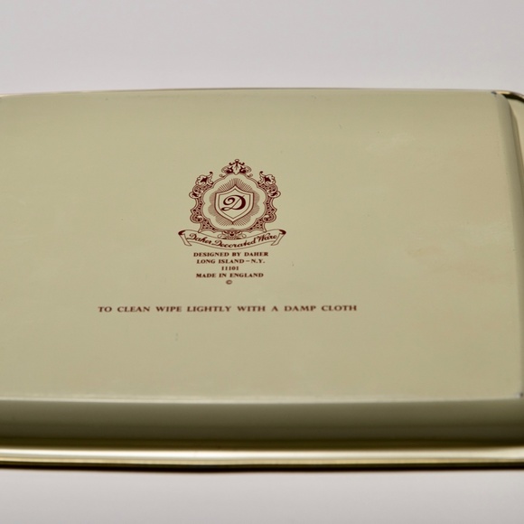 Vintage Daher Decorated Ware Rectangular Floral Tray in Pink & Gold - Picture 3 of 6